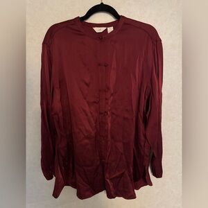NWT J. Jill Cranberry Button Down Size ML Oriental Buttons Satin Look
